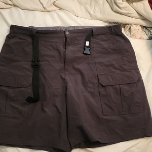 Men's shorts with belt